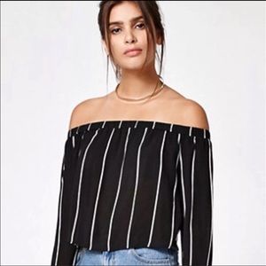 PacSun Kendall&Kylie Strapless Off The Shoulder